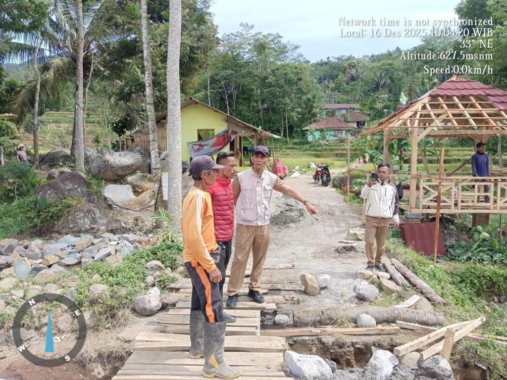 Jembatan Cikantrieun Rampung, Warga Wangunjaya Apresiasi Bupati dan Wabup Garut
