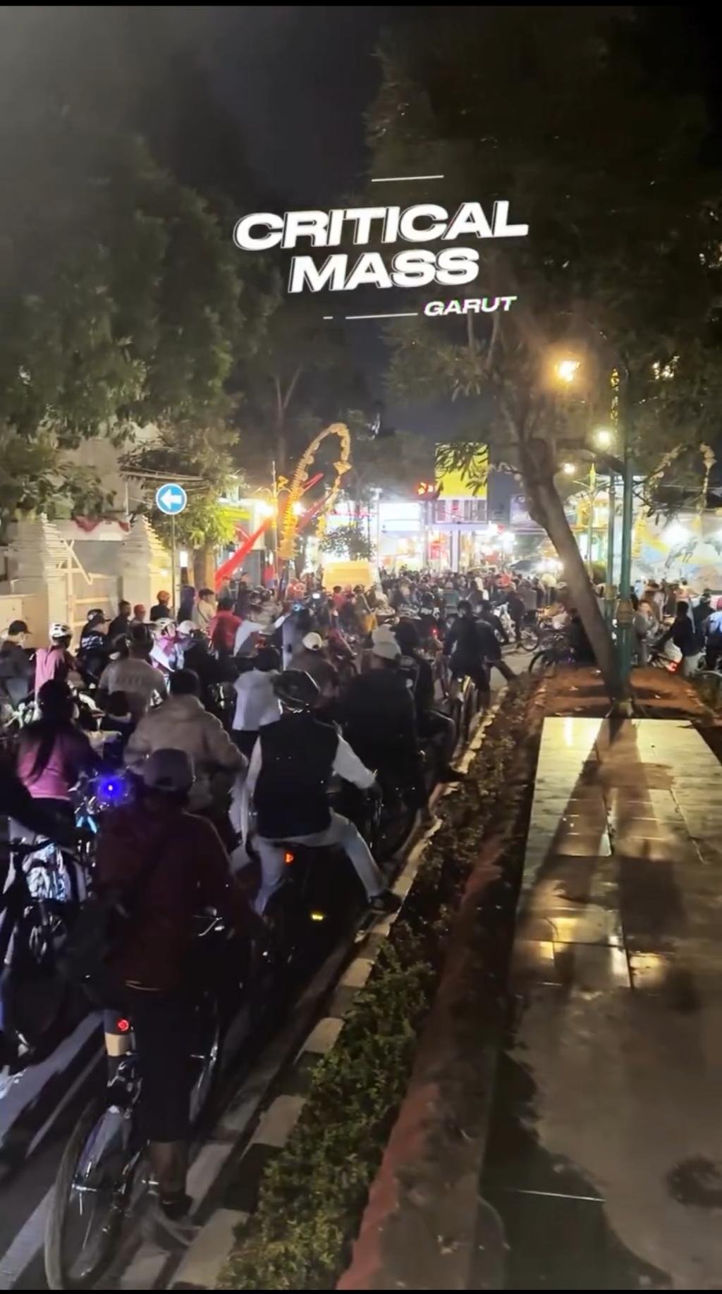 Hampir Seribu Pesepeda Meriahkan Indonesia Critical Mass Garut